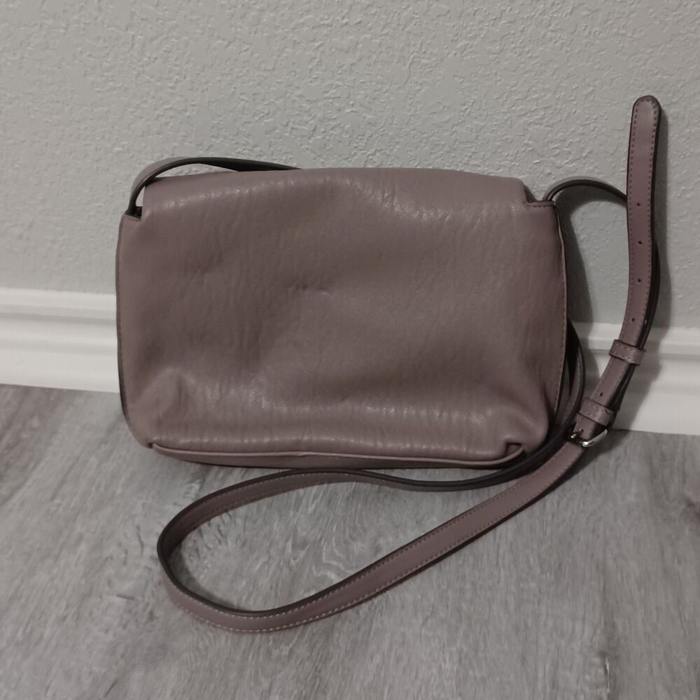 CALVIN KLEIN Tan Elaine Zip Crossbody - Picture 2 of 6